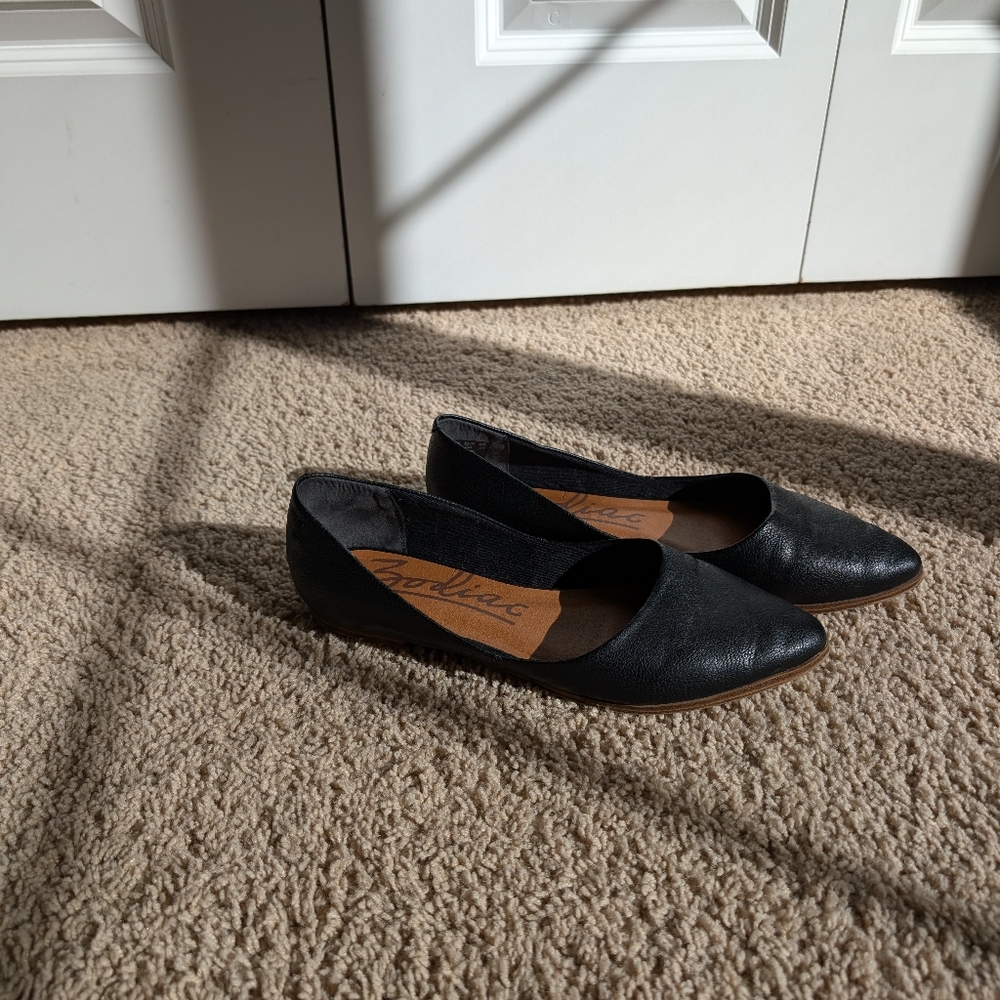 Zodiac ballerina flats, size 7.5, black